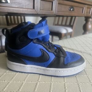 Kids Nike Shoes- Like New